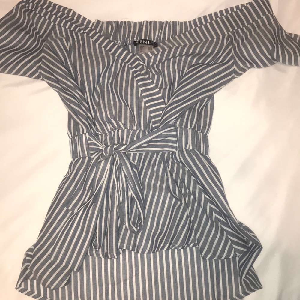 VENUS off the shoulder blouse